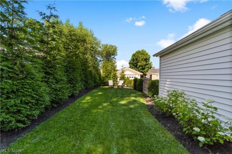 19125 E Shoreland Avenue Rocky River OH 44116