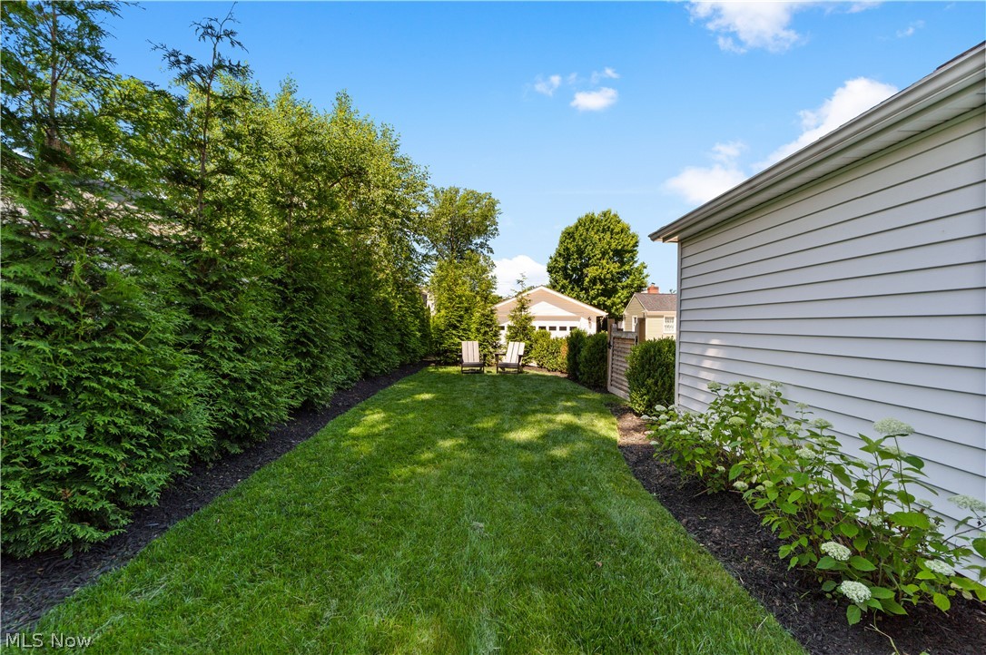19125 E Shoreland Avenue Rocky River OH 44116