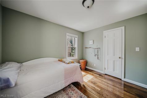 6953 Greenleaf Avenue Parma Heights OH 44130
