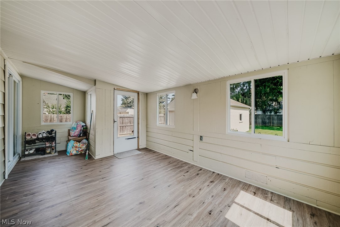 6953 Greenleaf Avenue Parma Heights OH 44130
