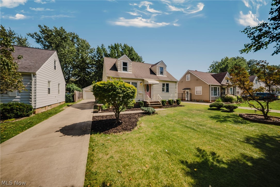 6953 Greenleaf Avenue Parma Heights OH 44130