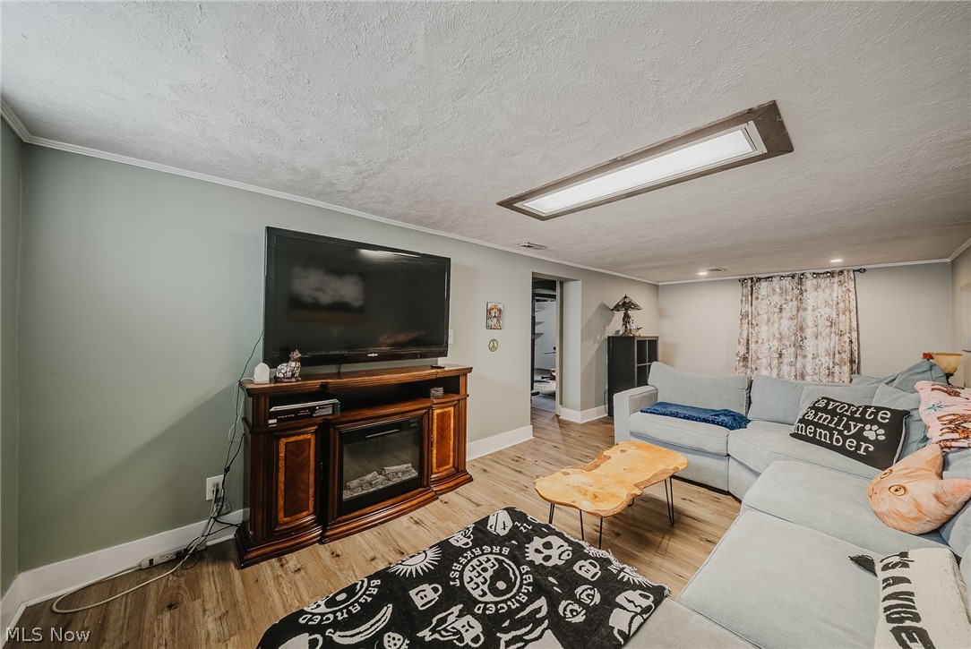 6953 Greenleaf Avenue Parma Heights OH 44130