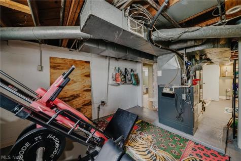 6953 Greenleaf Avenue Parma Heights OH 44130