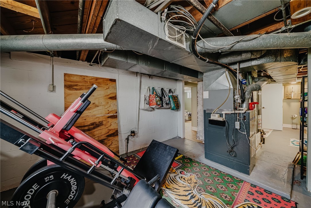 6953 Greenleaf Avenue Parma Heights OH 44130