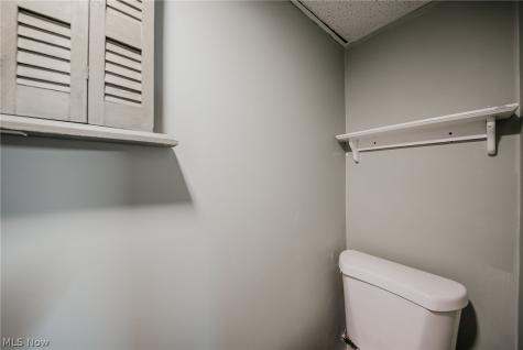 6953 Greenleaf Avenue Parma Heights OH 44130