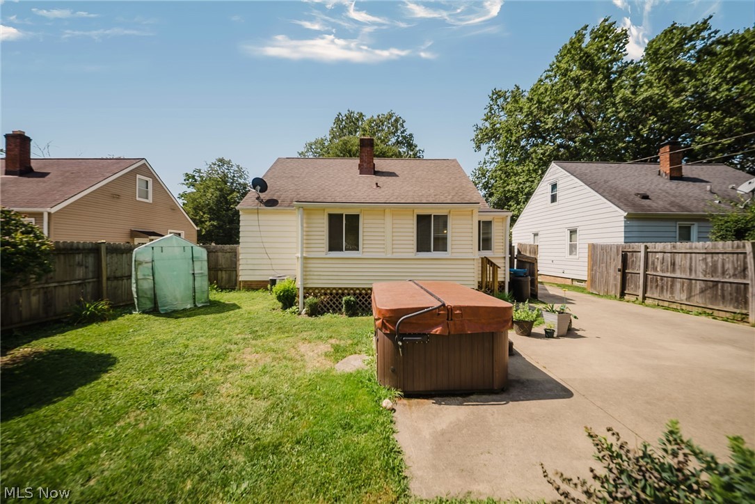 6953 Greenleaf Avenue Parma Heights OH 44130