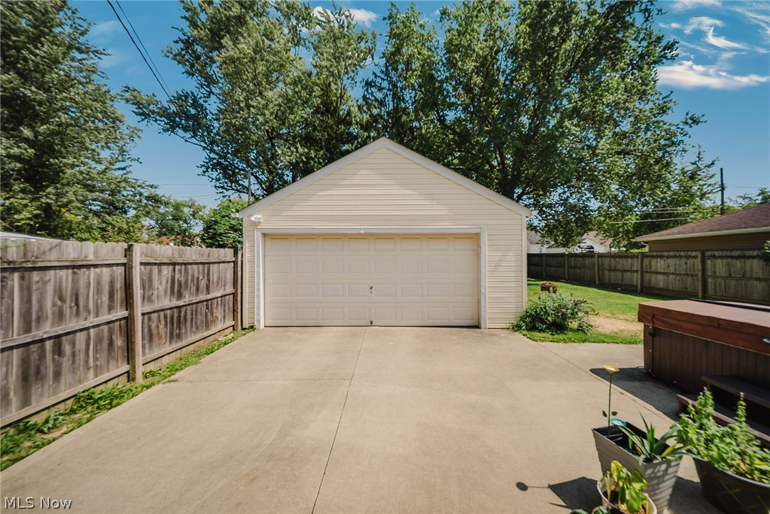 6953 Greenleaf Avenue Parma Heights OH 44130