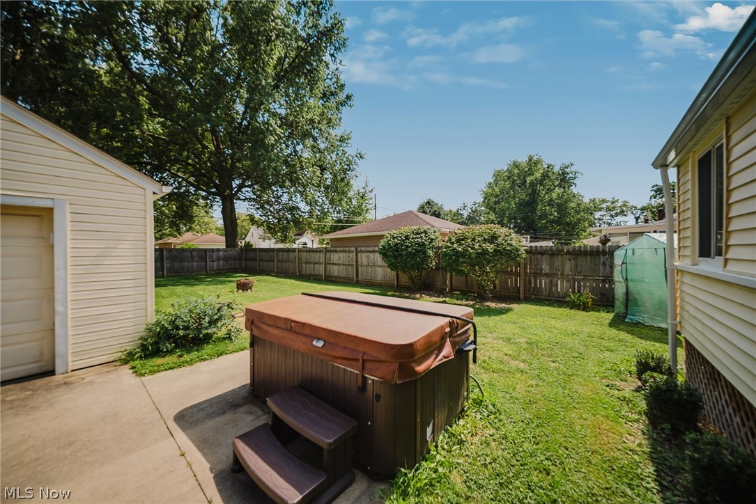 6953 Greenleaf Avenue Parma Heights OH 44130
