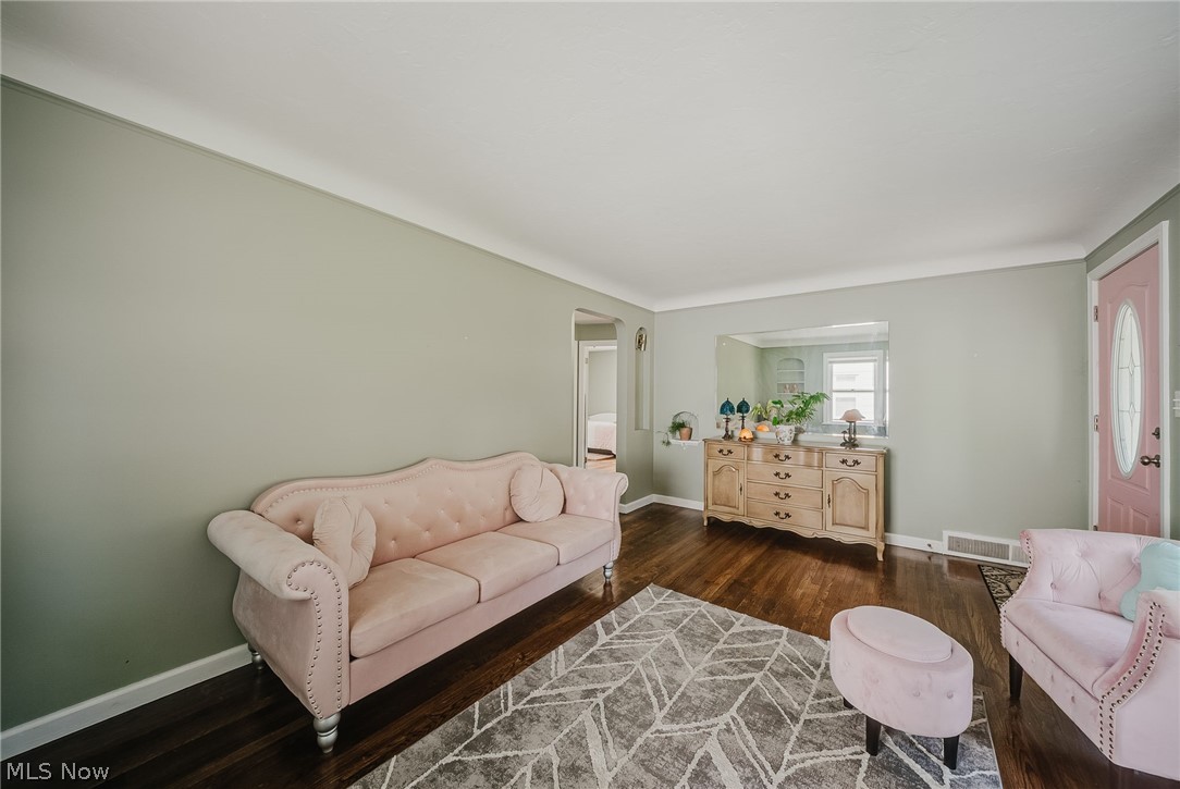 6953 Greenleaf Avenue Parma Heights OH 44130
