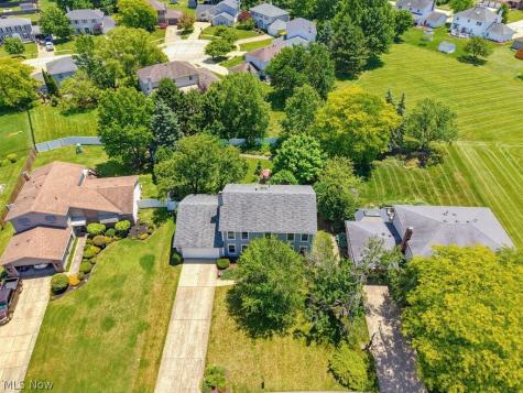 18925 Stony Point Drive Strongsville OH 44136