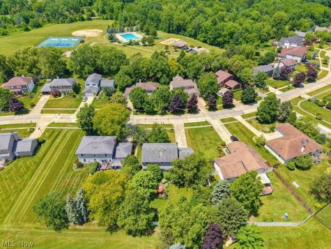 18925 Stony Point Drive Strongsville OH 44136