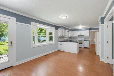 18925 Stony Point Drive Strongsville OH 44136