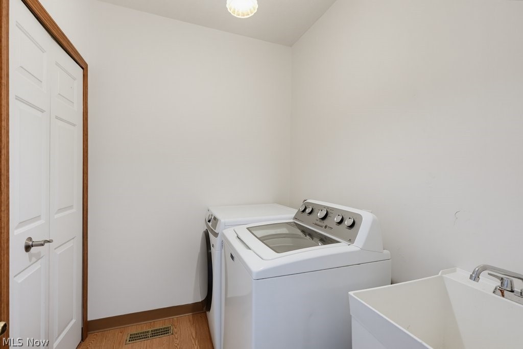 18925 Stony Point Drive Strongsville OH 44136
