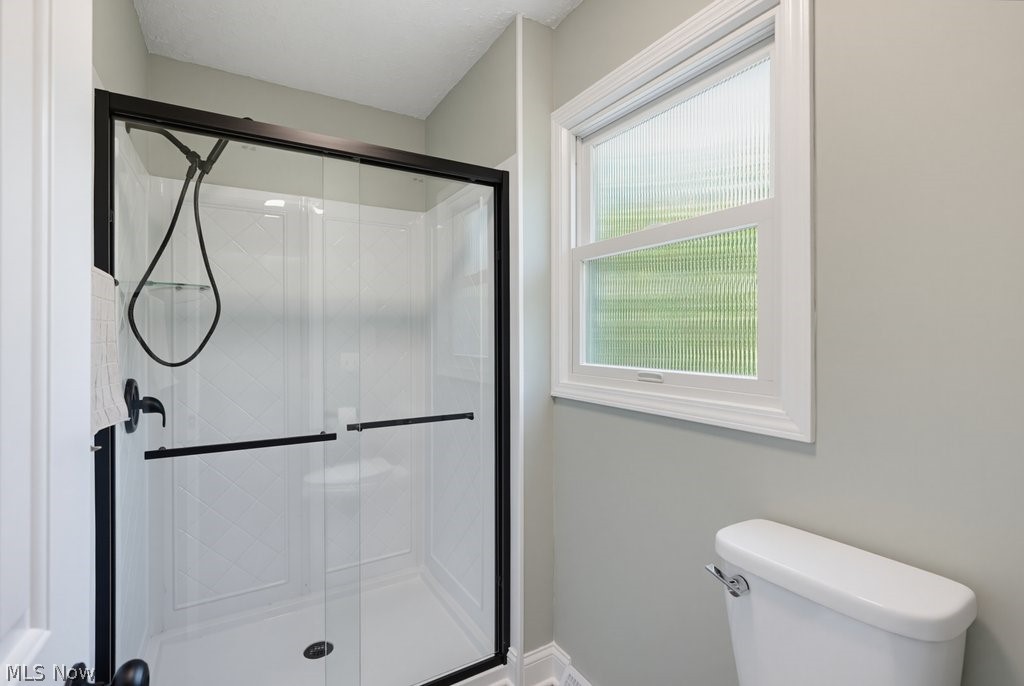 18925 Stony Point Drive Strongsville OH 44136