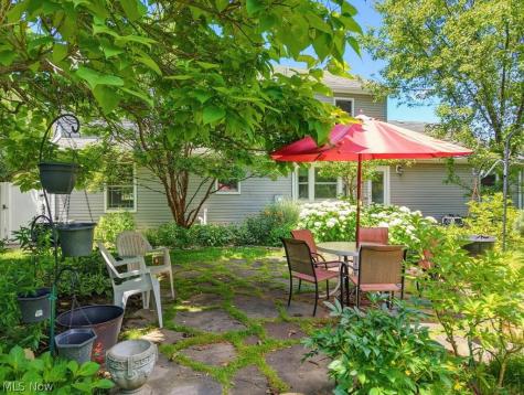 18925 Stony Point Drive Strongsville OH 44136