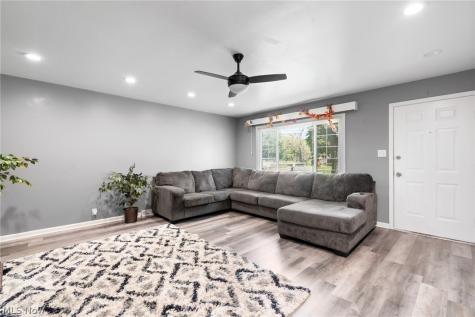 2901 Richmond Avenue NE Canton OH 44705