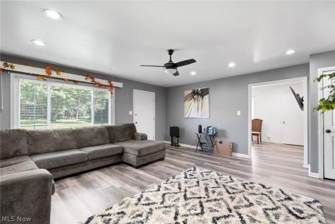 2901 Richmond Avenue NE Canton OH 44705