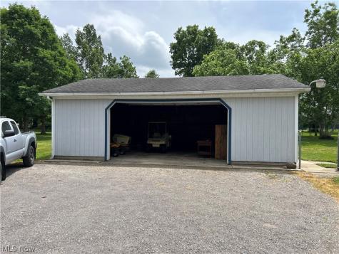 4330 Laubert Road Atwater OH 44201