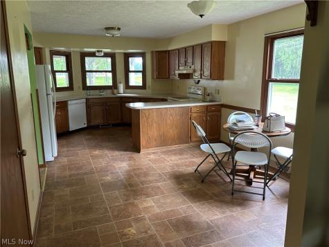 4330 Laubert Road Atwater OH 44201