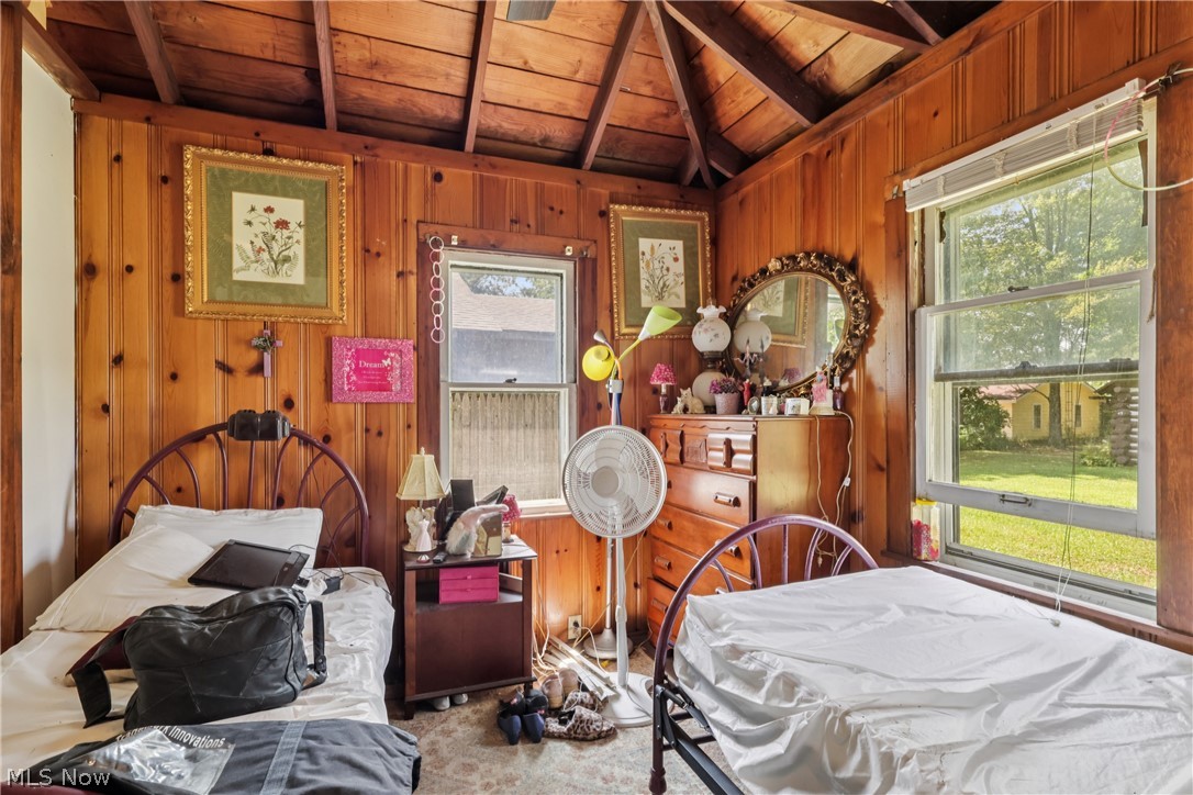 105 Hartzell Road North Benton OH 44449