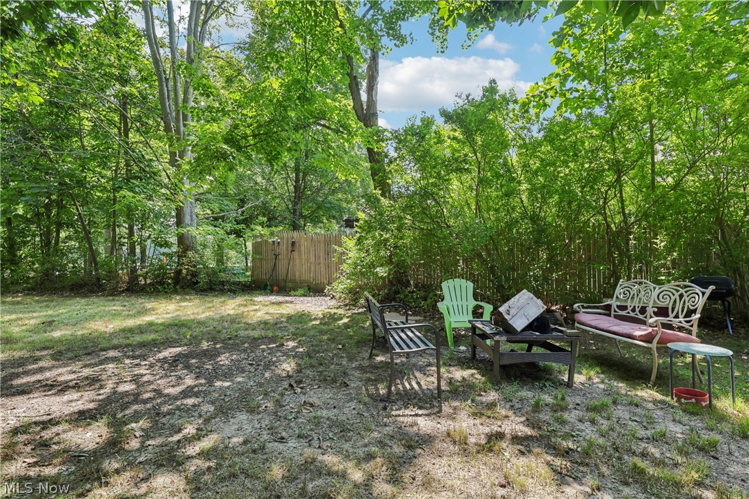 105 Hartzell Road North Benton OH 44449