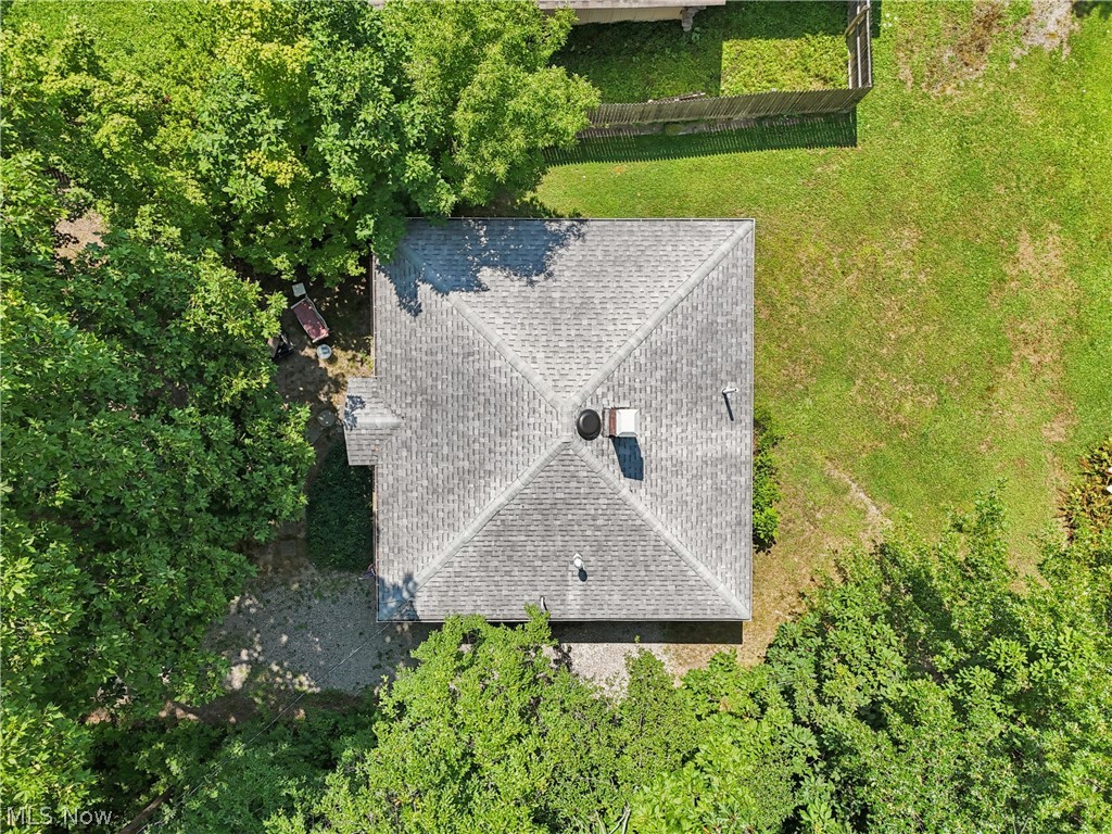 105 Hartzell Road North Benton OH 44449