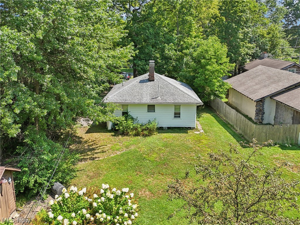 105 Hartzell Road North Benton OH 44449