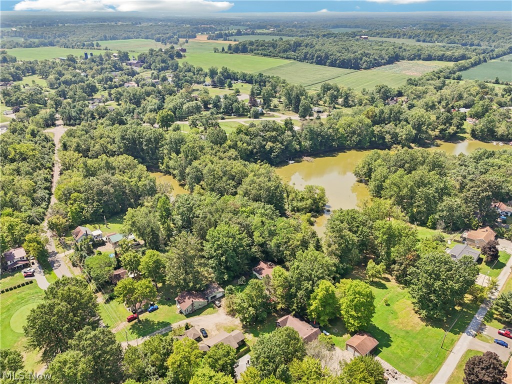 105 Hartzell Road North Benton OH 44449