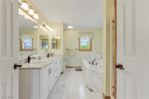 10172 Bissell Drive Twinsburg OH 44087