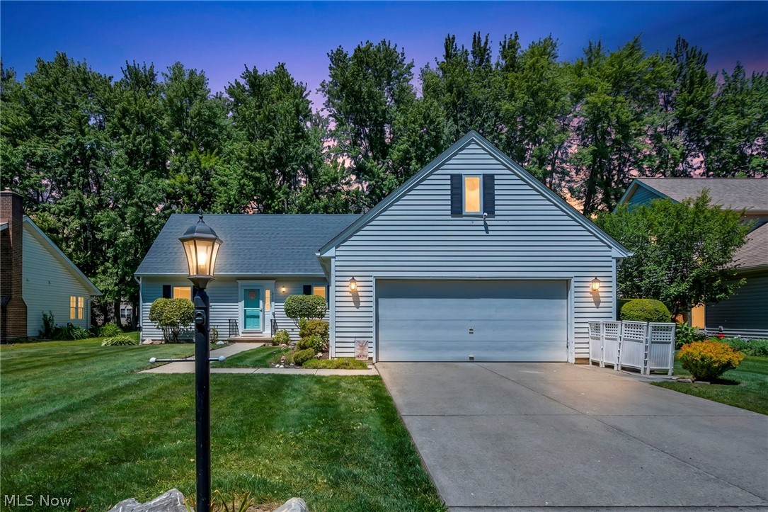 319 Greenwood Court Elyria OH 44035