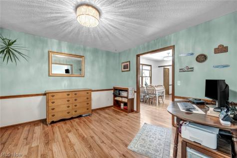 319 Greenwood Court Elyria OH 44035