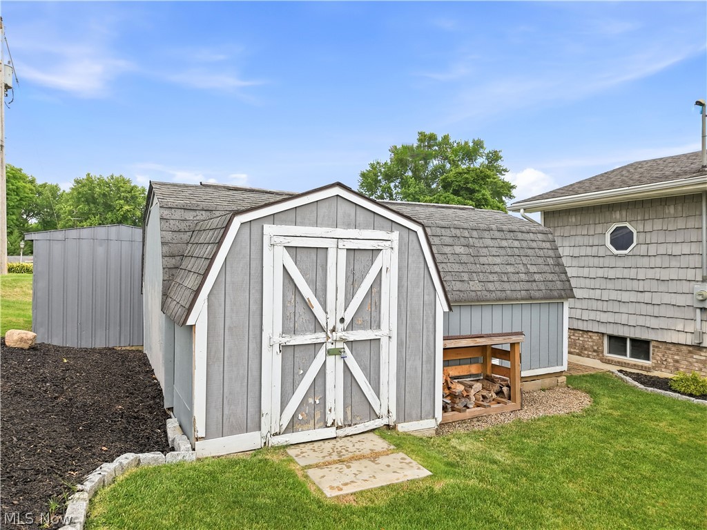 32616 Wooddale Drive Lisbon OH 44432