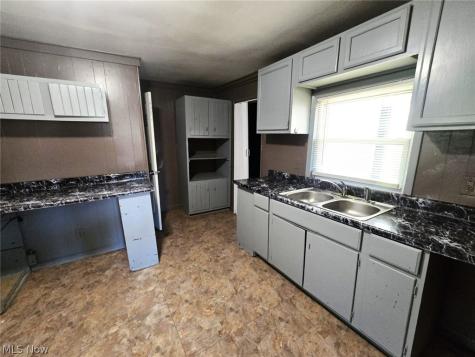 117 Dean Street Marietta OH 45750