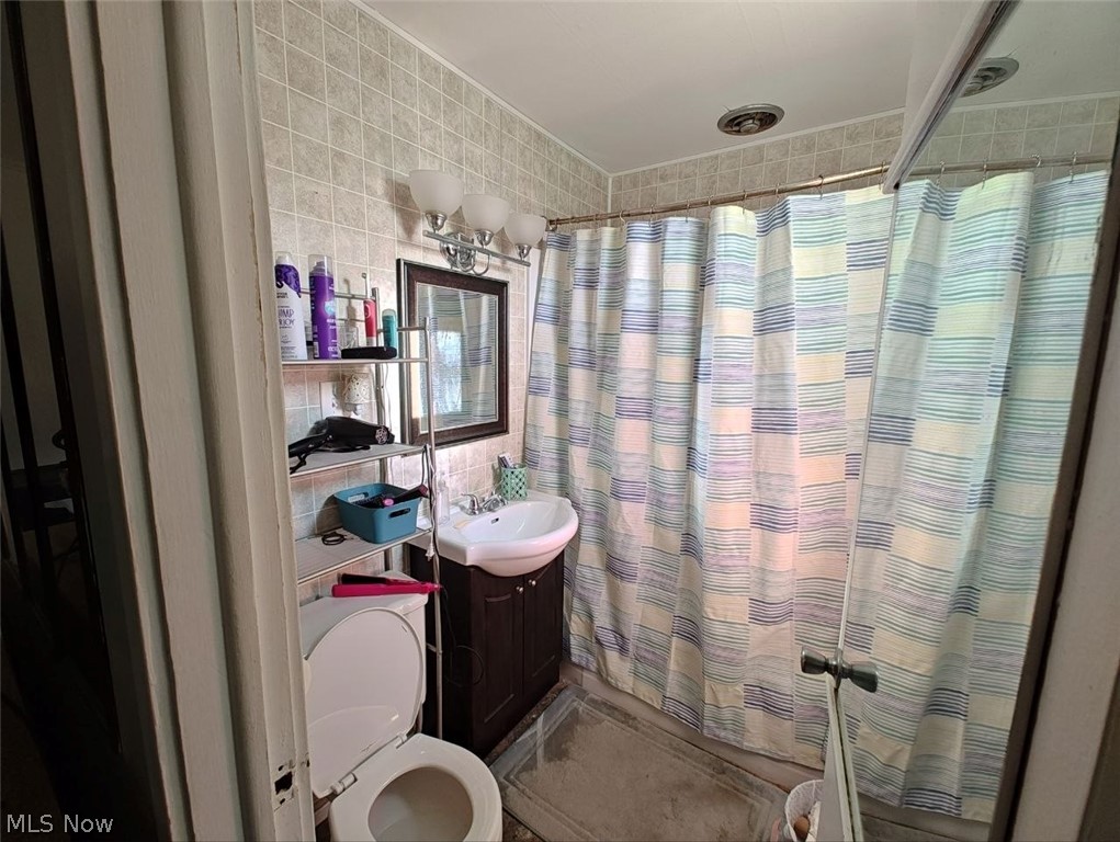 10 Wentz Avenue Shelby OH 44875