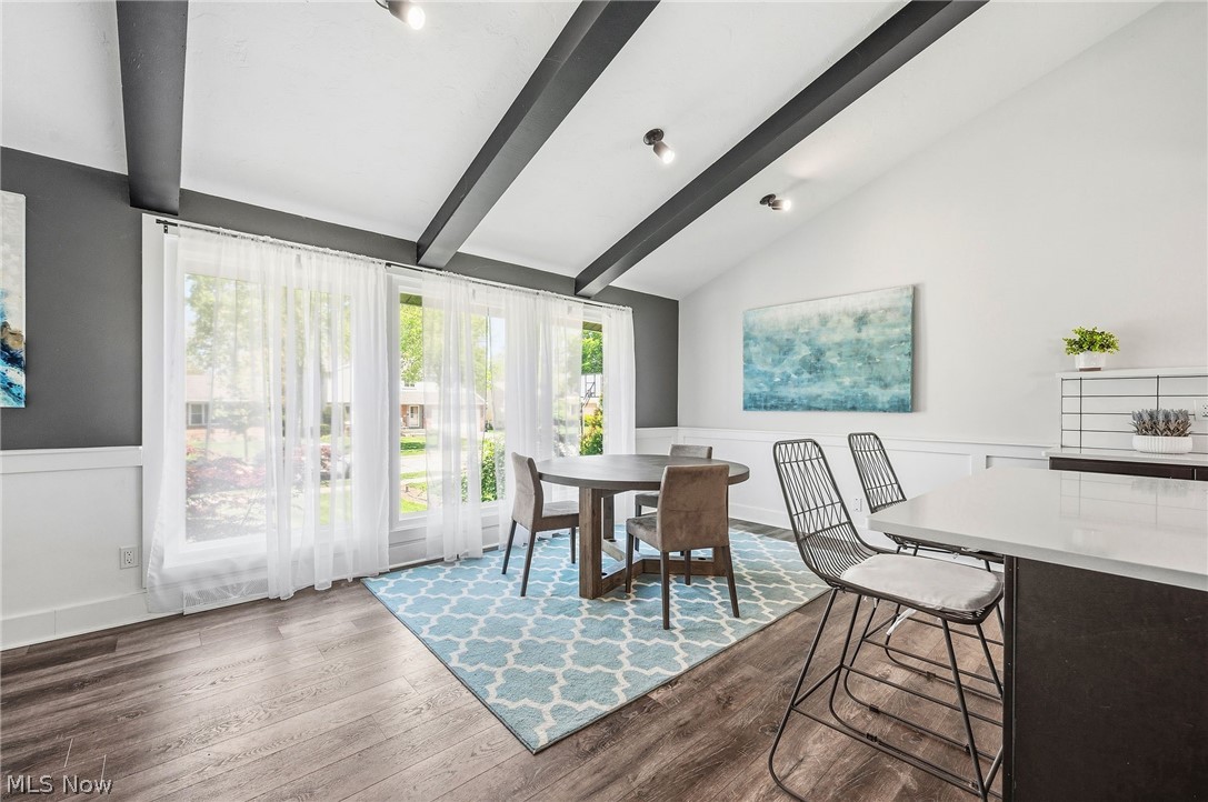 24042 Greenlawn Avenue Beachwood OH 44122