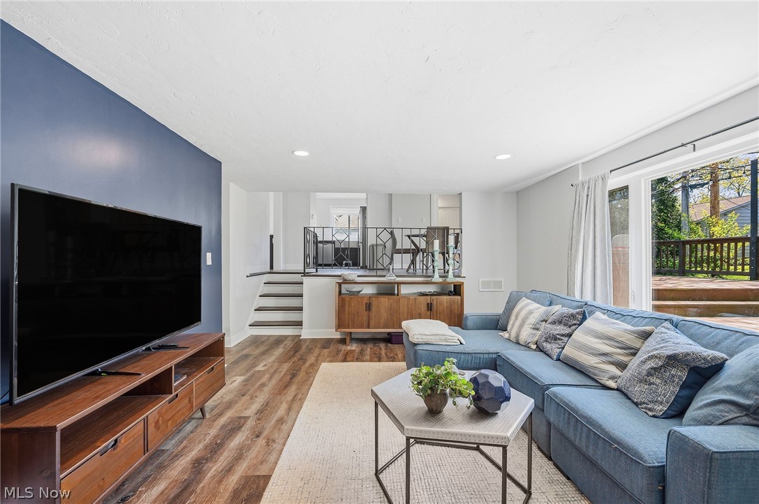 24042 Greenlawn Avenue Beachwood OH 44122