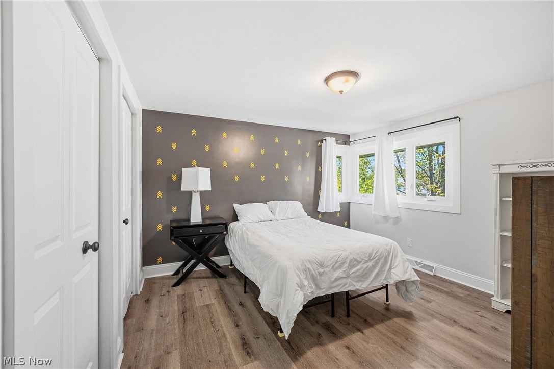 24042 Greenlawn Avenue Beachwood OH 44122