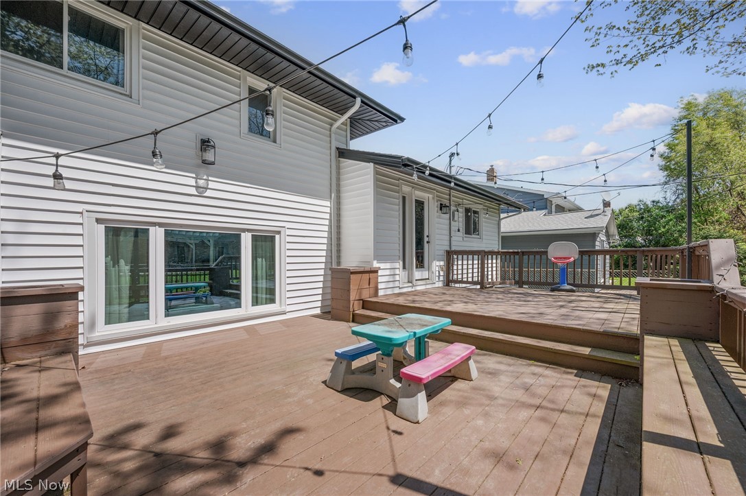24042 Greenlawn Avenue Beachwood OH 44122
