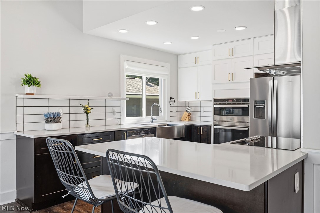 24042 Greenlawn Avenue Beachwood OH 44122