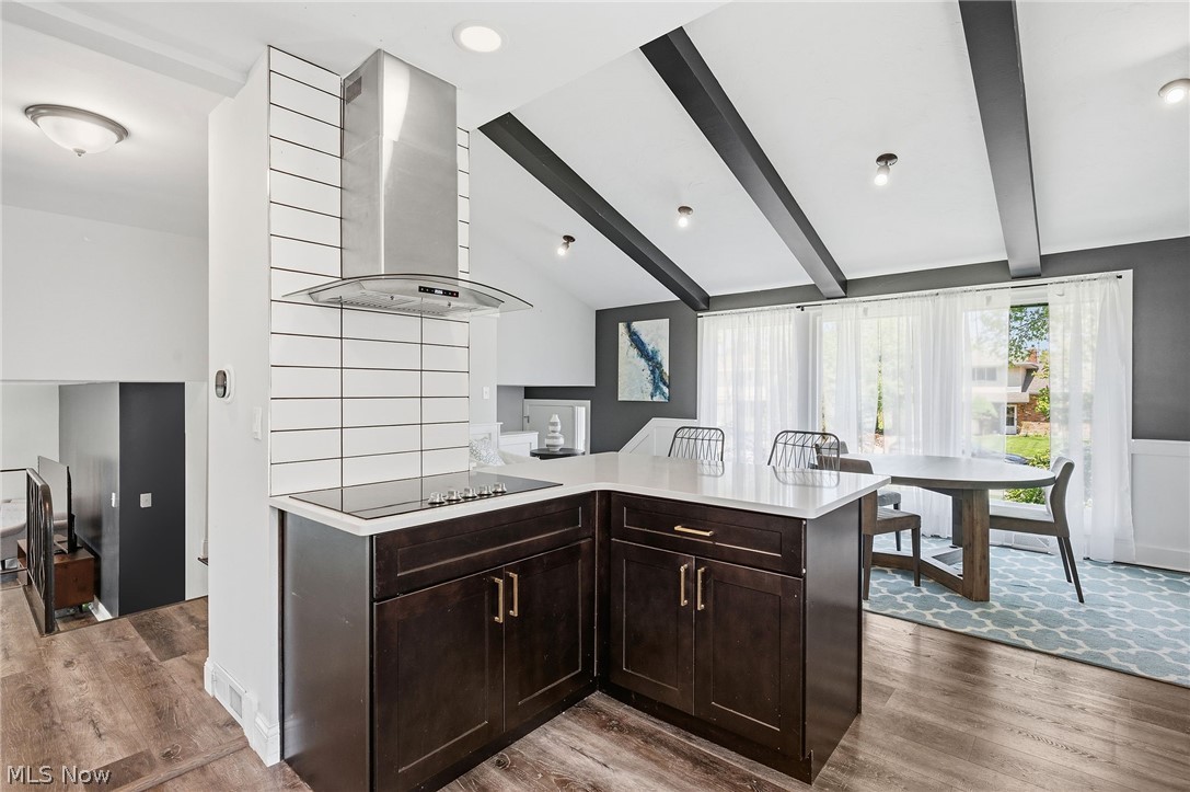 24042 Greenlawn Avenue Beachwood OH 44122