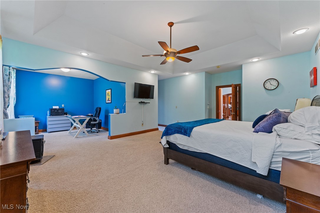 8905 South Street SE Warren OH 44484