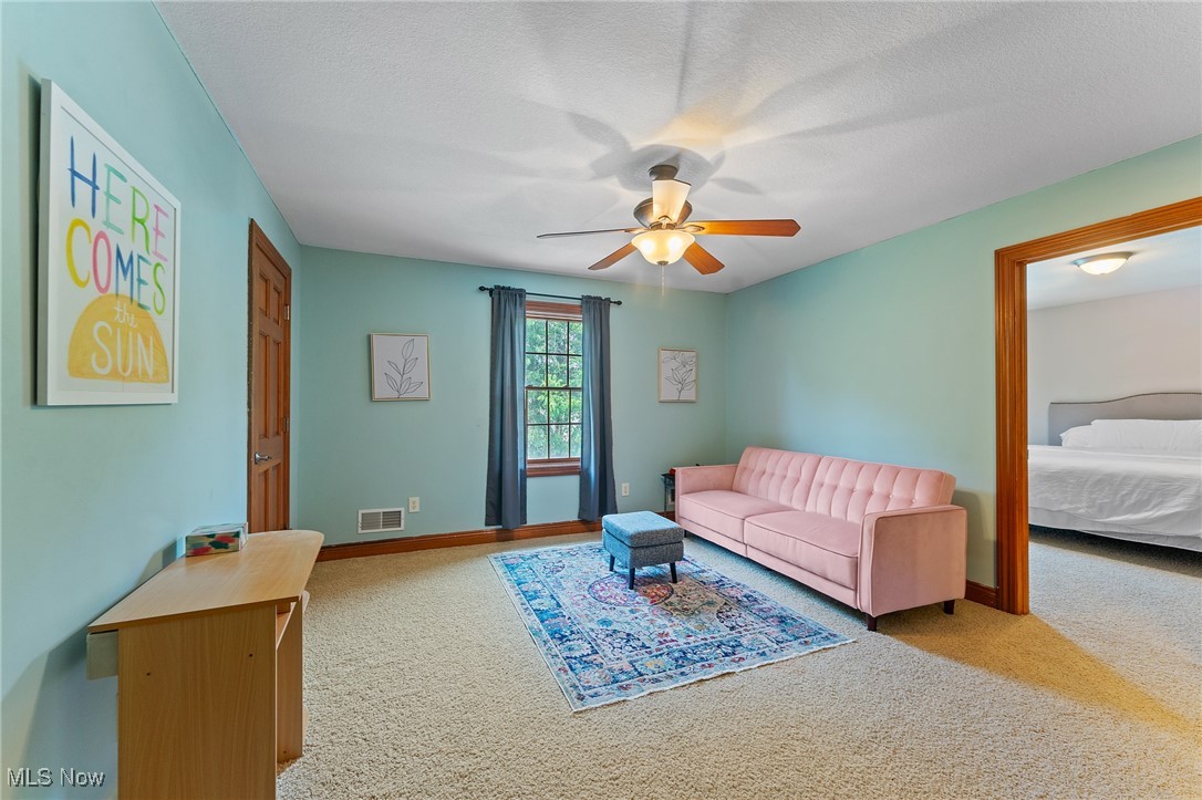 8905 South Street SE Warren OH 44484