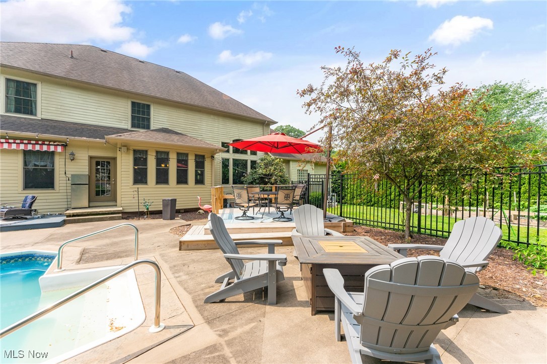 8905 South Street SE Warren OH 44484