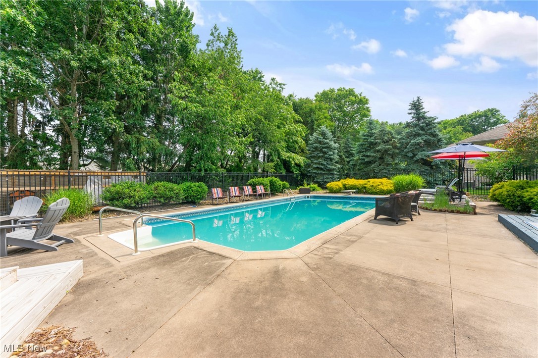 8905 South Street SE Warren OH 44484