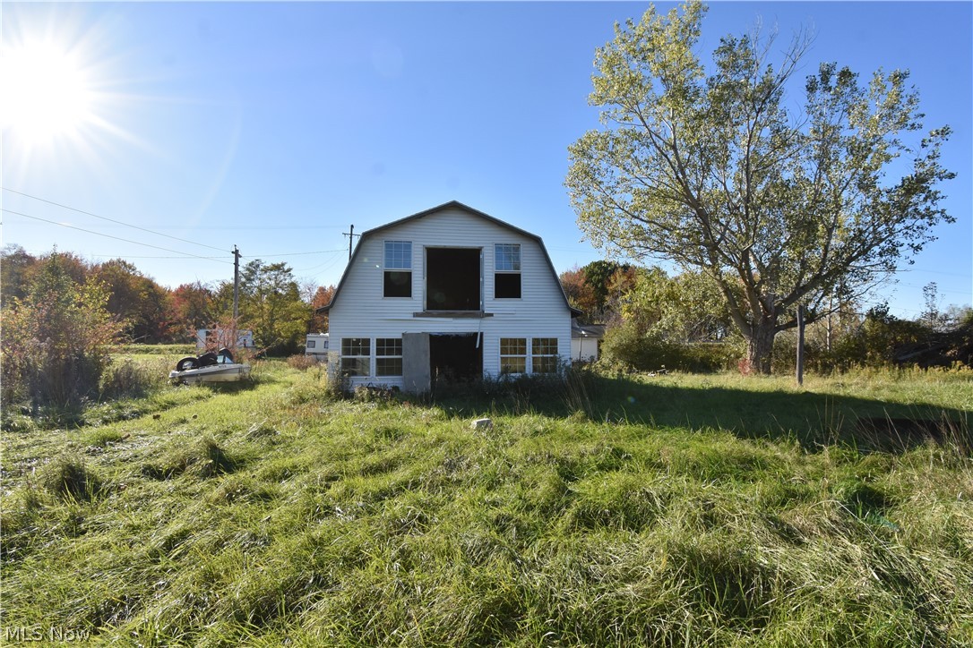 1438 S County Line Road Geneva OH 44041
