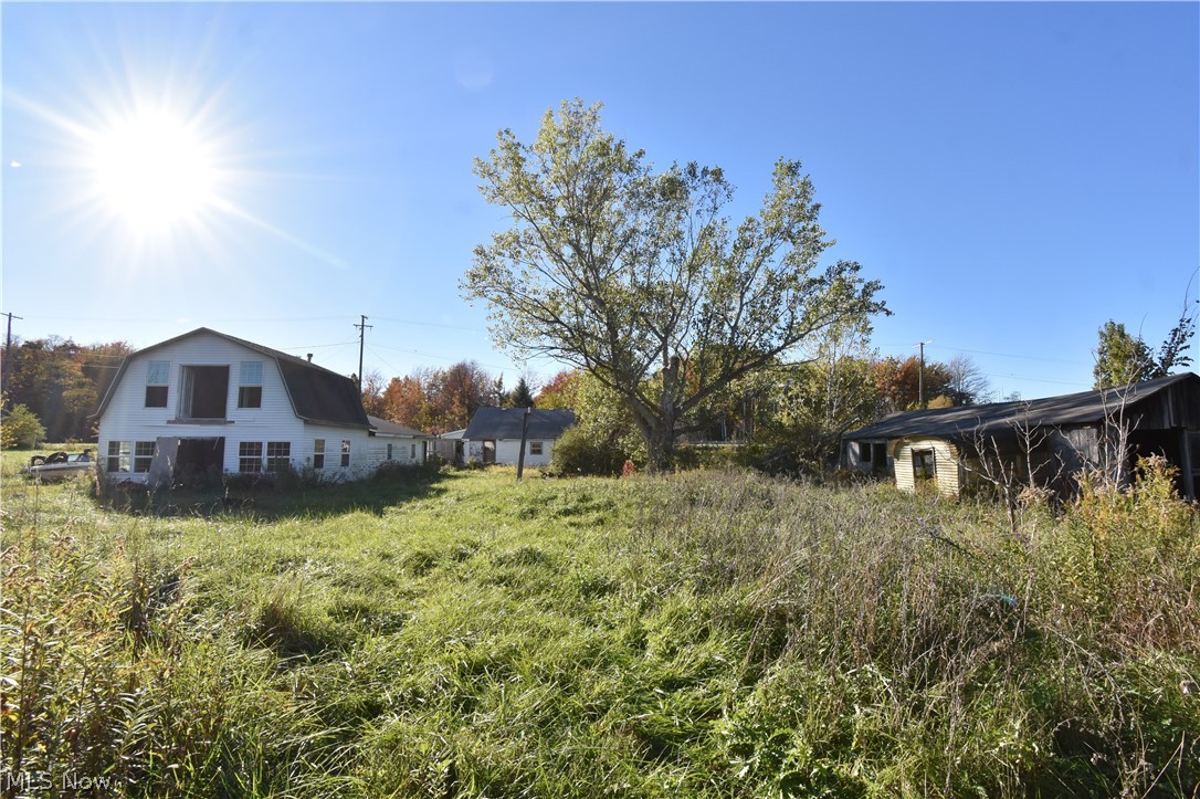 1438 S County Line Road Geneva OH 44041