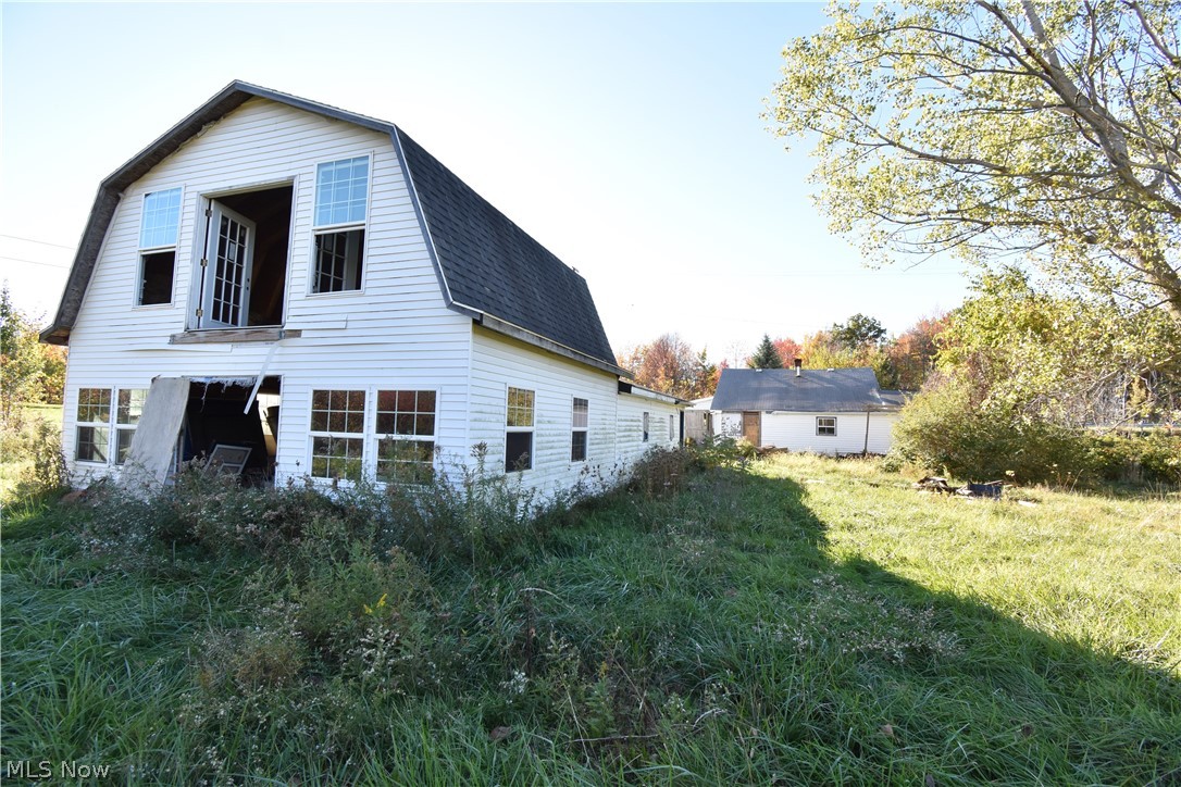 1438 S County Line Road Geneva OH 44041