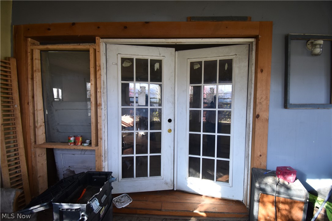 1438 S County Line Road Geneva OH 44041
