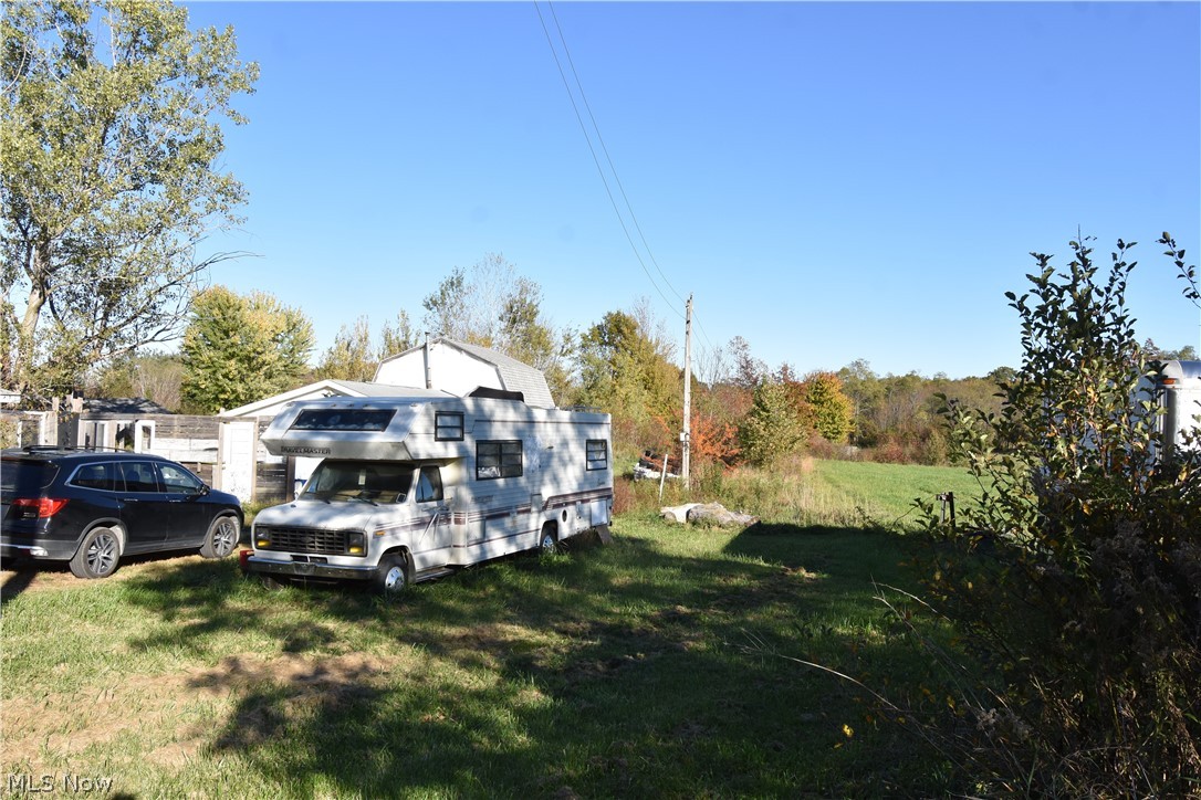 1438 S County Line Road Geneva OH 44041