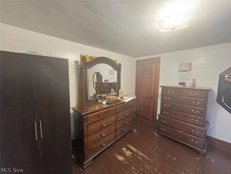 950 Snyder Street Akron OH 44307